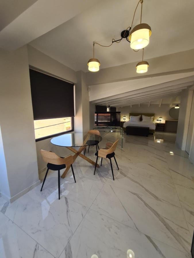 Ilia'S Luxury Suites - Adults Only Xylokastro Eksteriør billede
